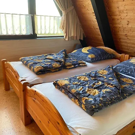 בית נופש Nurdachhaus Mit Wigwam 132 בוטיאדינגן